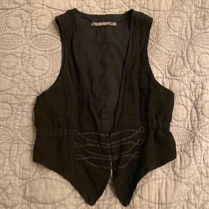 Zara vest in XS. Thin material. Very cute!